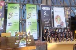 برپایی نمایشگاه توانمندی‌های واحدهای تولیدی رفسنجان در حاشیه همایش معاونت های غذا و داروی کلان‌ منطقه ۸